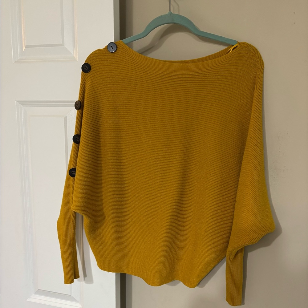Yellow faith & Zoe sweater